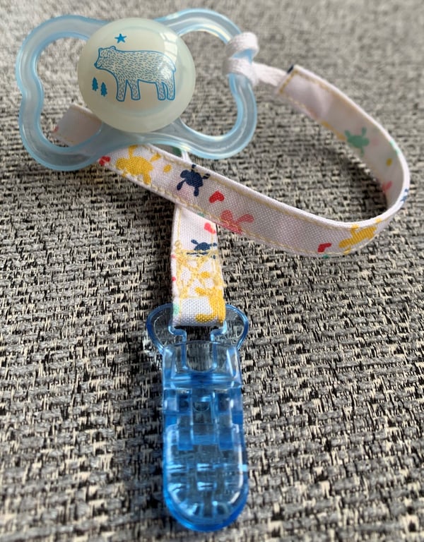 Turtles - sea creature 100% Cotton Pacifier Clip (with Blue clip)