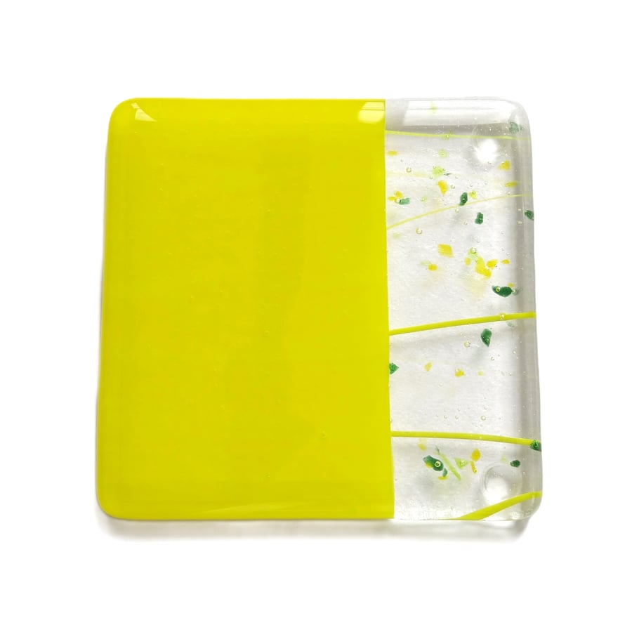 Yellow fused glass coaster, 9cm, handcrafted, 6mm thick (0185)
