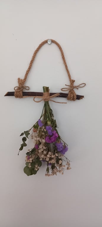 Rustic dried flower single wallhanging created by Meadow Flowers Florist.d n