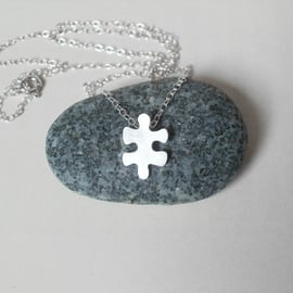 jigsaw puzzle necklace in sterling silver, version 3