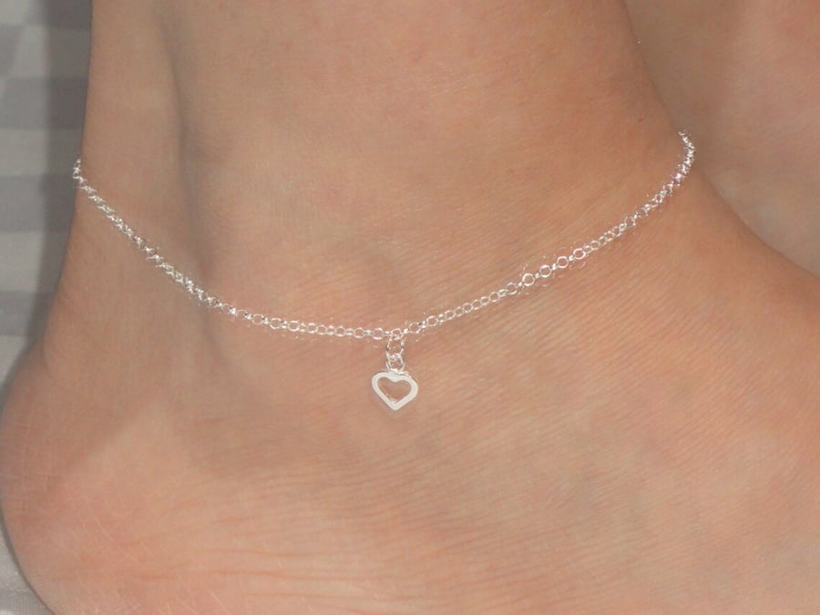 Sterling silver heart charm ankle bracelet