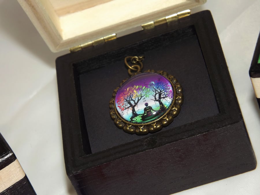 Wooden MINI BOX & PENDANT  - PURPLE  Spiritual GIFT SET. Spiritual Jewellery.