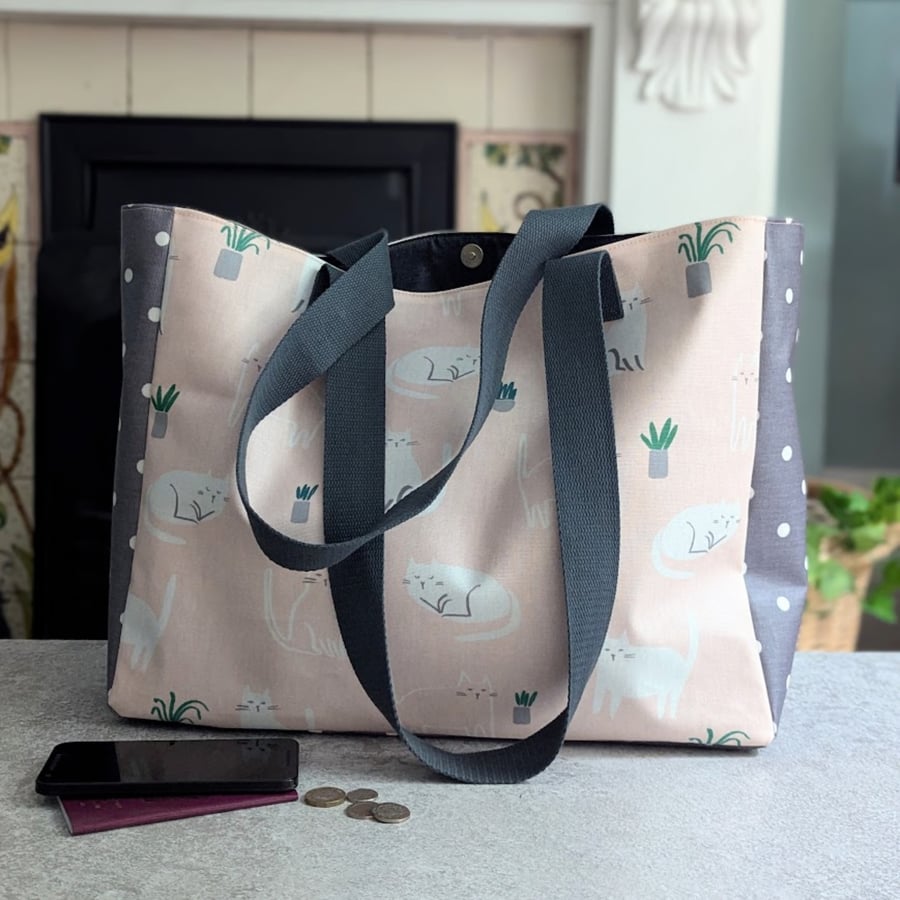 Oilcloth shoulder bag outlet