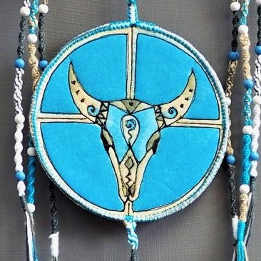 BEVM2502 - Buffalo Skull Totem Wallhanging- 12.5cm - Turquoise - Natural