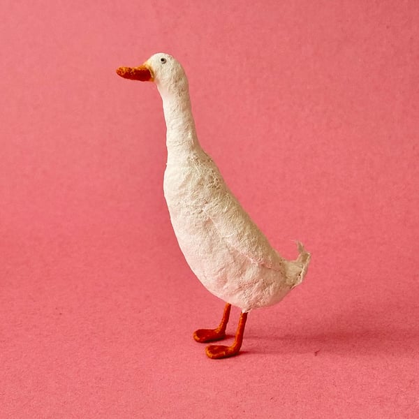 Spun Cotton Runner Duck Sculpture
