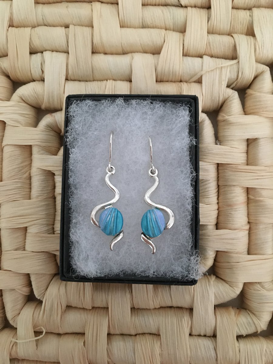 Pretty Squiggle Azure Drop Earrings