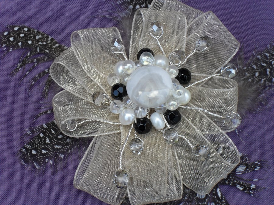 Ribbon Brooch