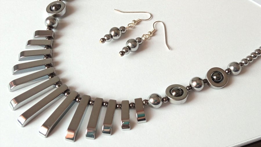 Silver Hematite Necklace & Earrings Gift Set Tapered Metallic Statement