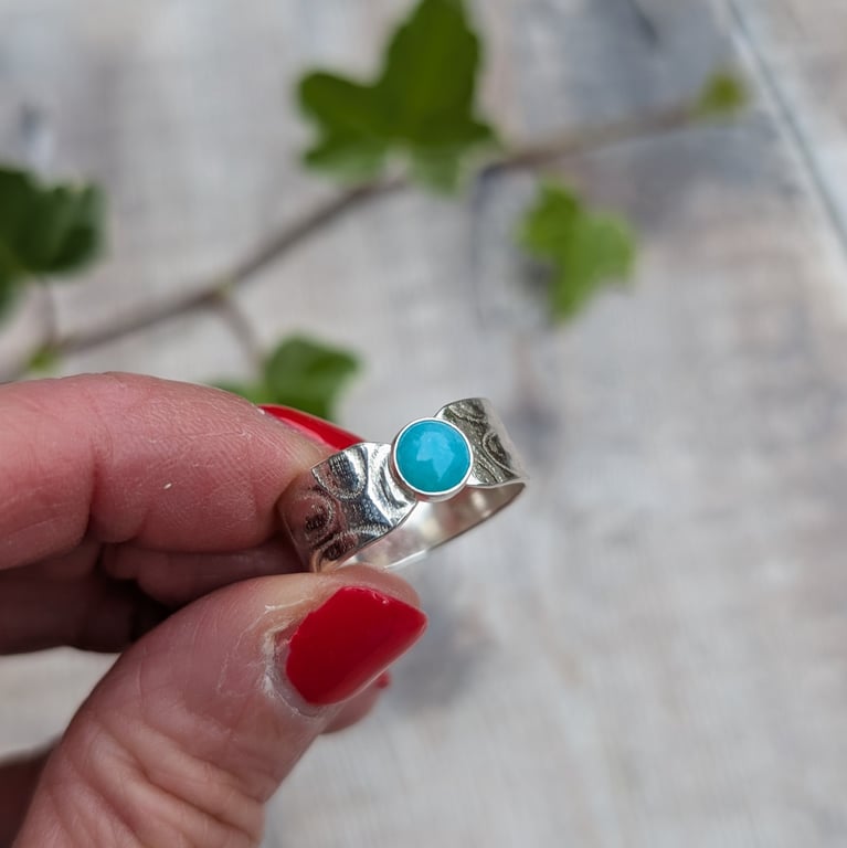 Sterling Silver Oval Patterned Amazonite Wide Band Ring - UK Size P - JBJ4036