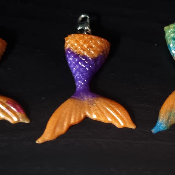 Mermaid tail keyrings (oranges)