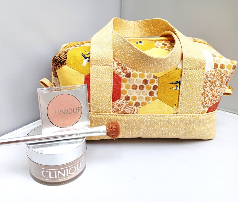 Bags, Box Shaped Make Up Bag , Zip and Handles, Multi Use, Sewing, Crochet