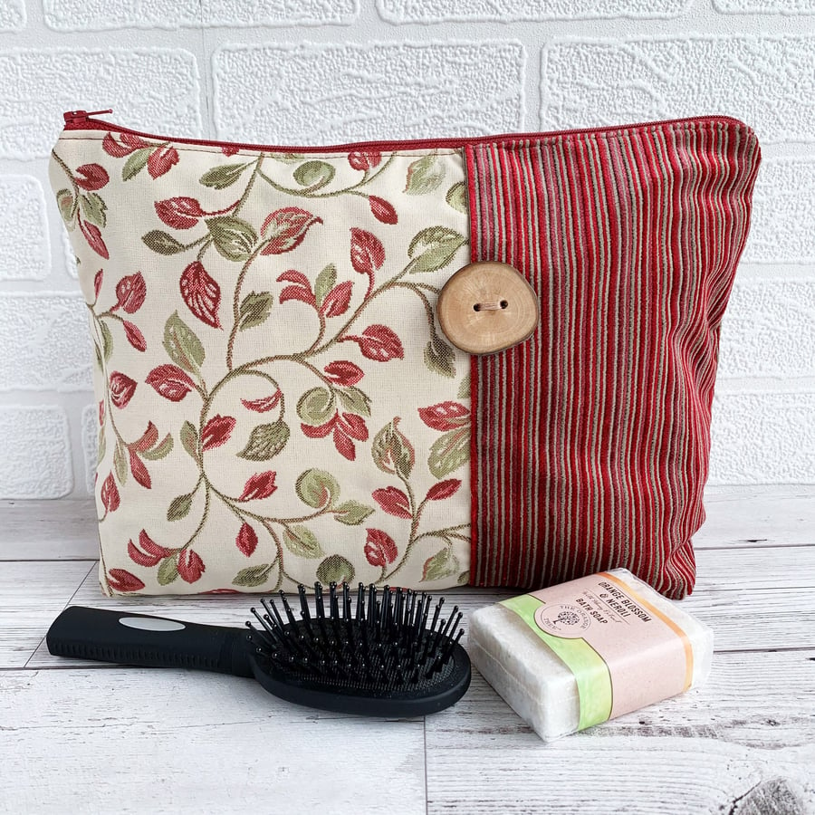 SOLD Woodland Leaves Toiletry Bag