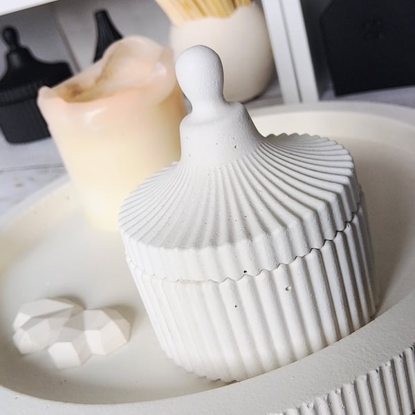 The White Vestal — Lidded Match Jar