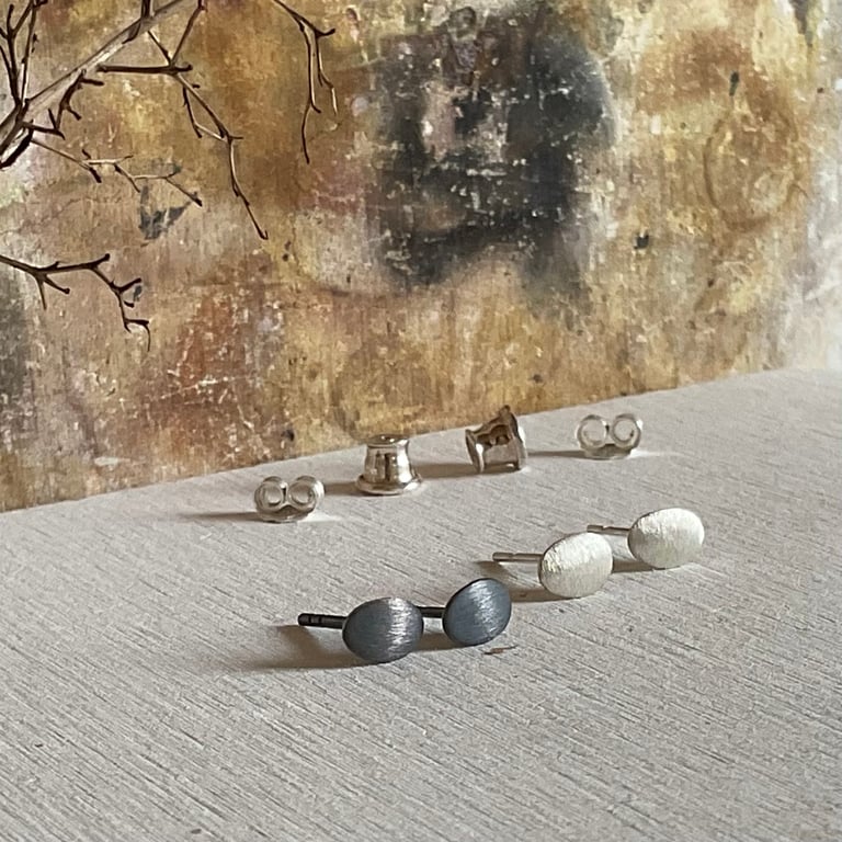 Mini brushed silver studs 