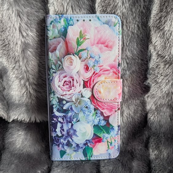 Notebook with a difference - repurposed Phone Folio