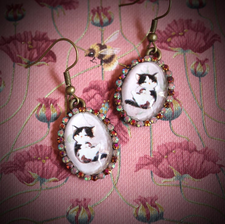 The Little Treasure Earrings - Tea Rose Edition - Folksy