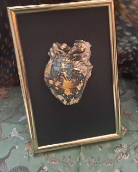 Anatomic heart moody decor framed hanging beautiful with gold leaves 