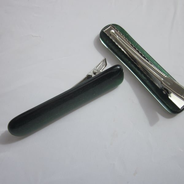 Pair of glass crocodile hair clips - Forest shimmer