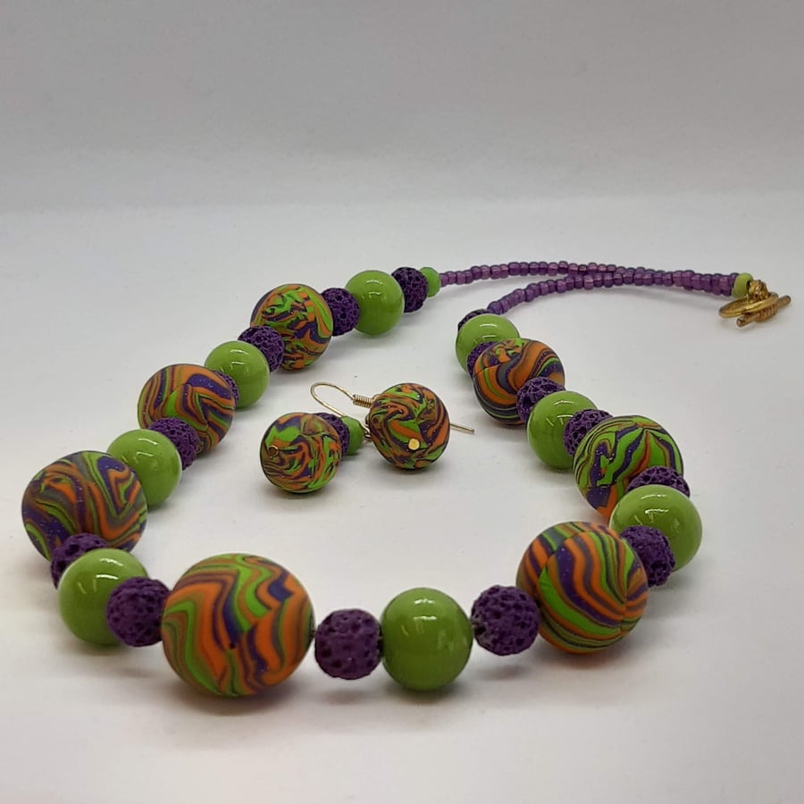Distinctive polymer clay necklace and earrings set