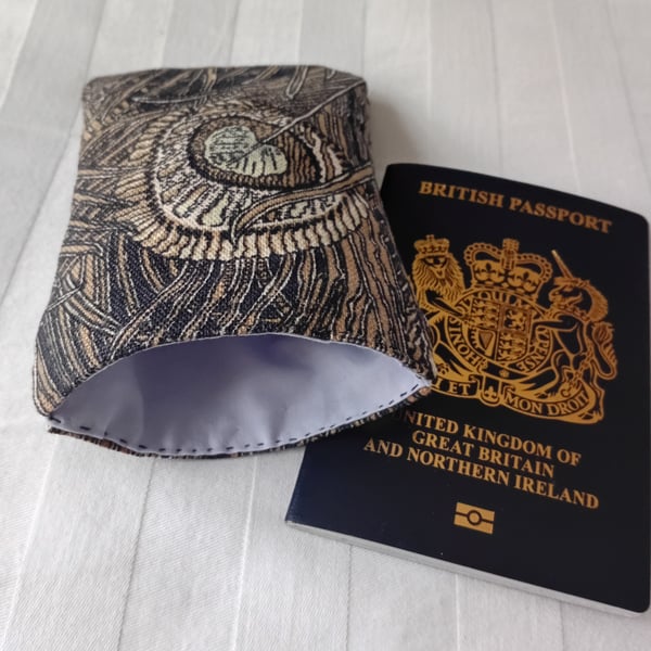 Passport cover in Liberty Hera linen. Passport sleeve.