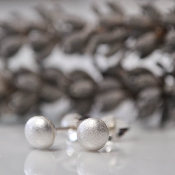 Silver bubble stud earrings