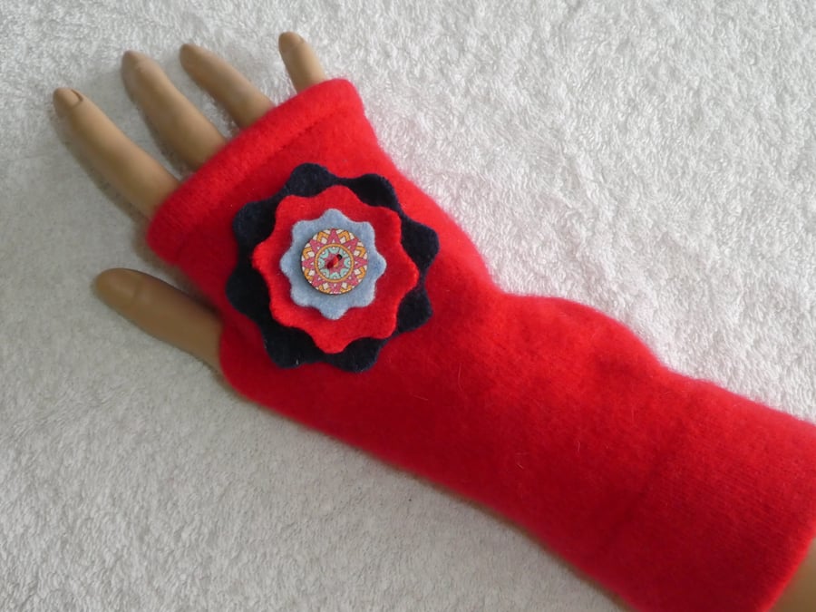 Fingerless Gloves Wrist warmers. Upcycled gloves. Red with Felt Flower