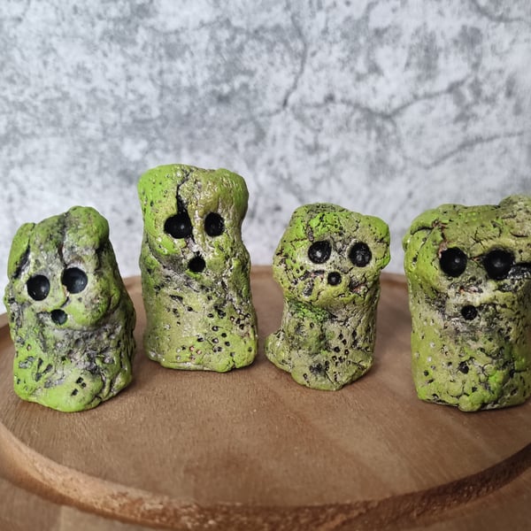 Stone Moss Gatherers, Spirits of the Moss, Tiny Rock Creatures