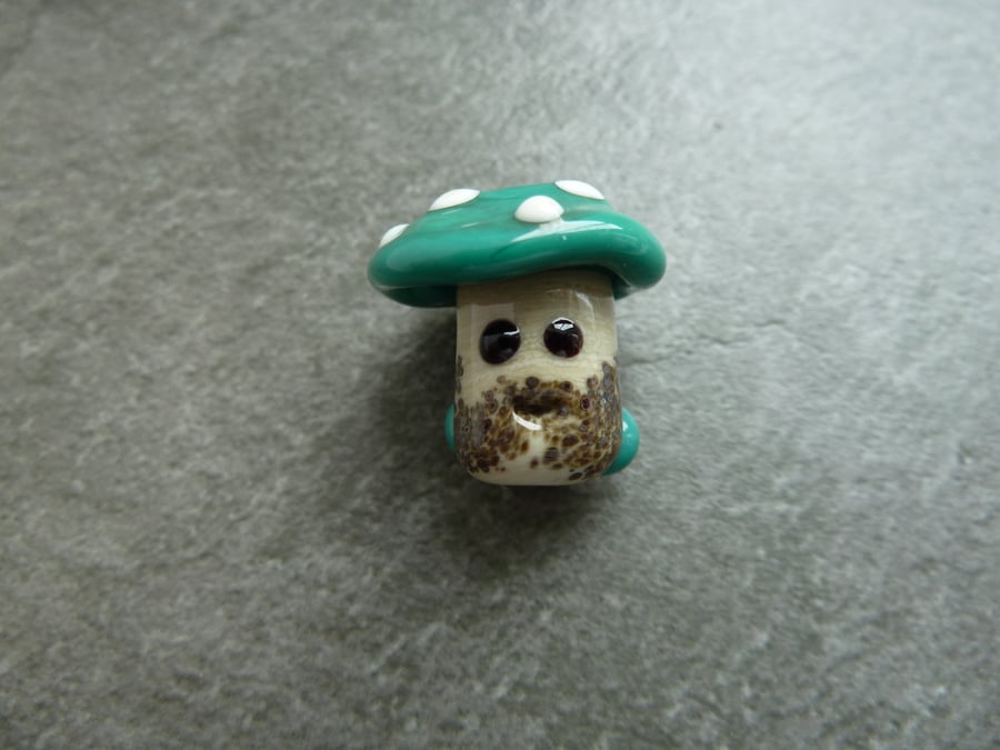 lampwork glass beads, uncle toadstool green