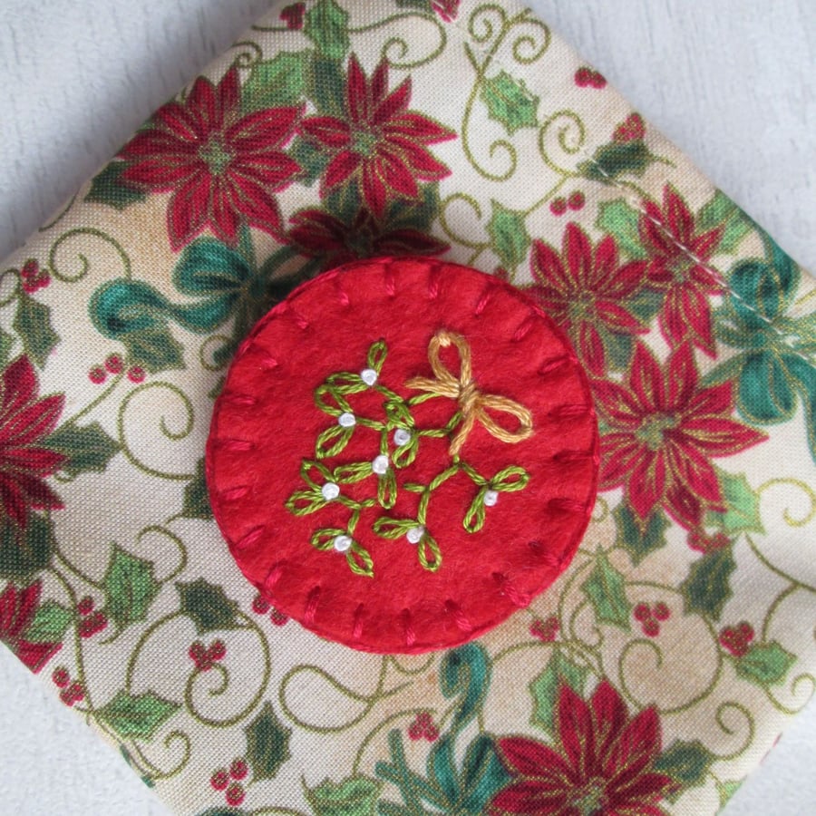 Hand Embroidered Mistletoe Brooch, Christmas Brooch, Felt Brooch