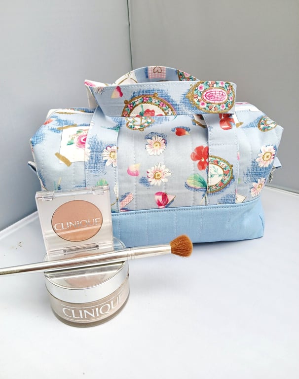 Bags, Box Shaped Make Up Bag , Zip and Handles, Multi Use, Sewing, Crochet