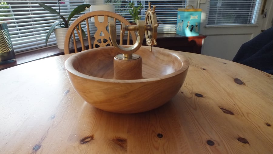 Cherry nutcracker bowl 