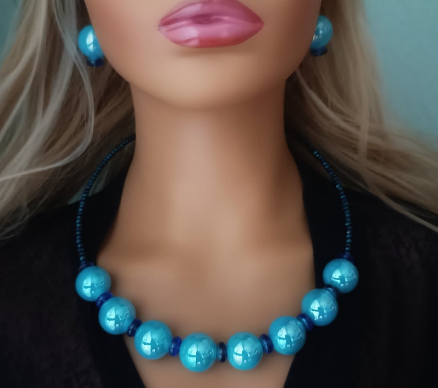 Large Beads Necklace & Earrings