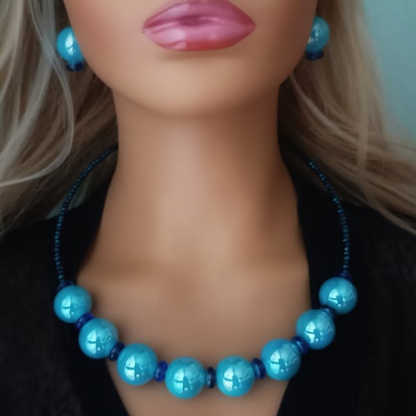 Large Beads Necklace & Earrings