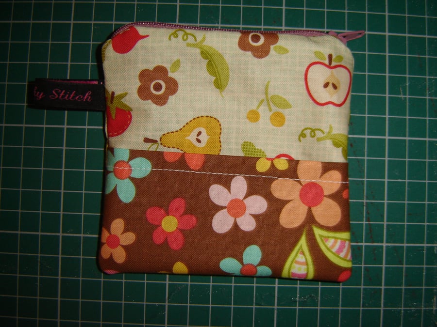 A Riley Blake Fabric Anything Purse with Pocket 4
