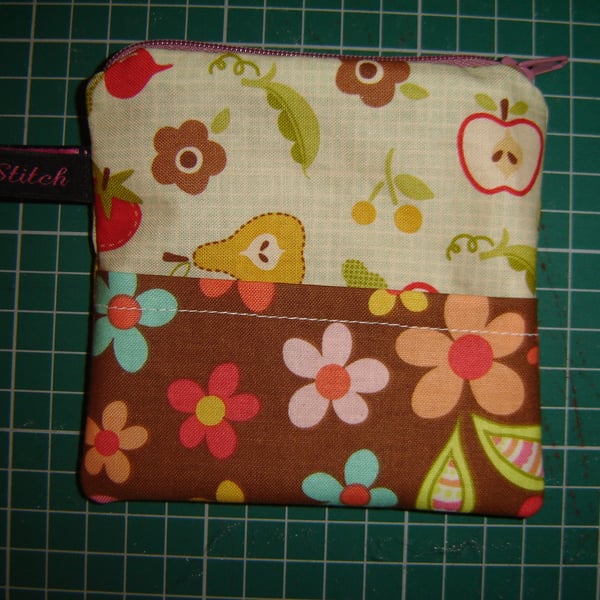 A Riley Blake Fabric Anything Purse with Pocket 4