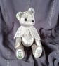 Collector's teddy bear 'Pearl' hand sewn vintage velvet, embroidery and lace. - Image 10