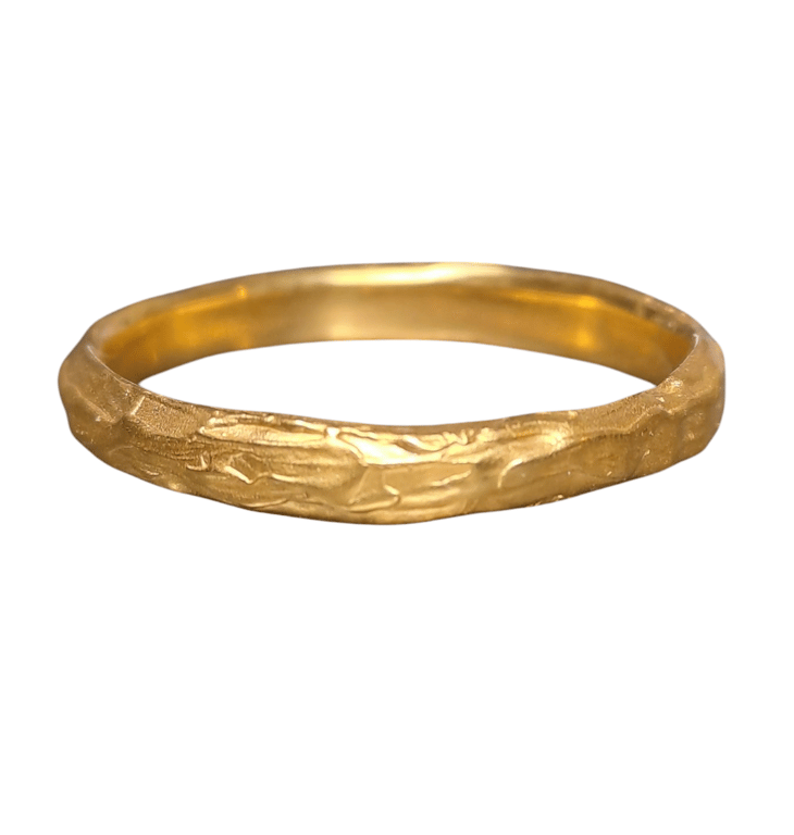 2mm wide molten 18ct yellow gold wedding ring 
