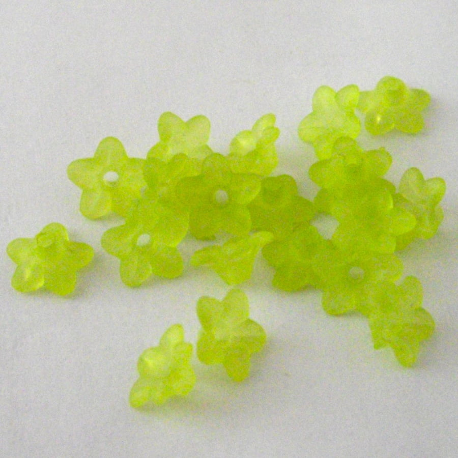 20 x 10mm Lime Green Lucite Flower Beads