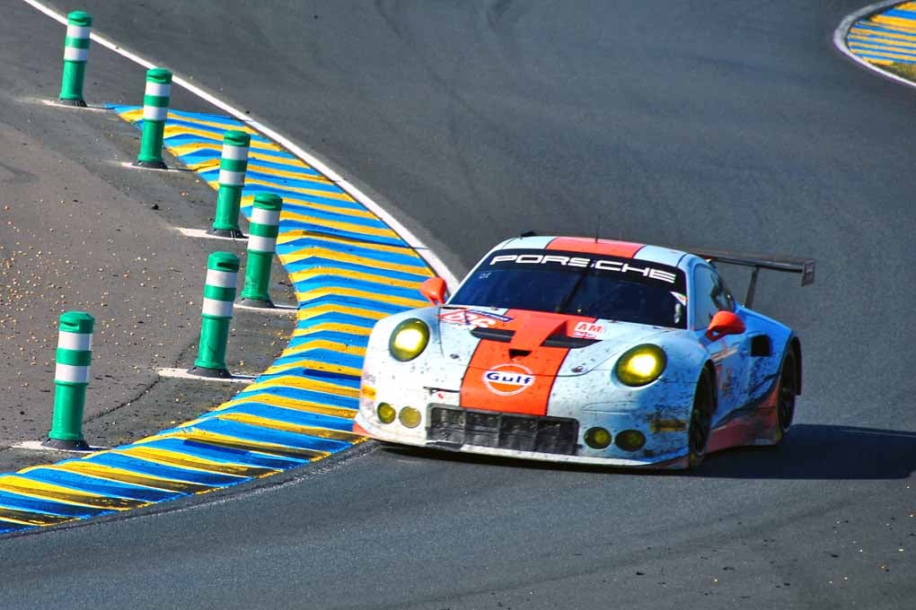 Porsche 911 RSR no86 24 Hours of Le mans 2017 Photograph Print