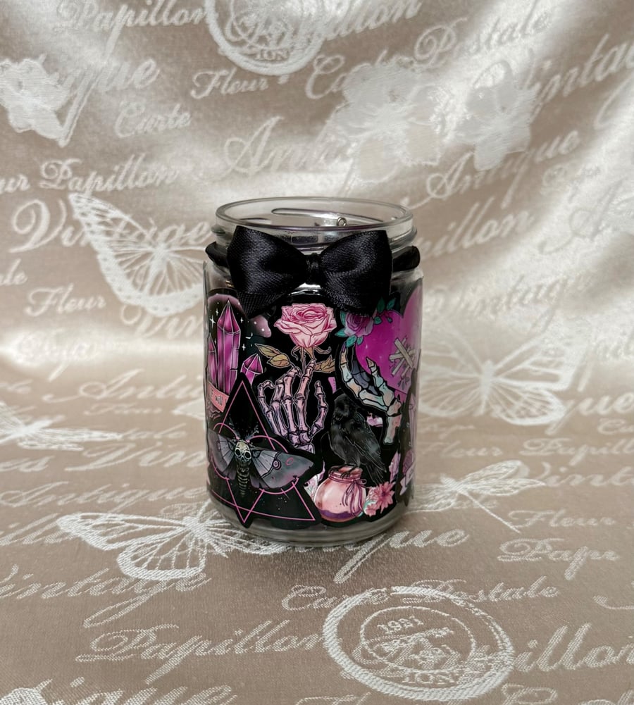 Dark Witch Aesthetic Candle – Gothic Crystal & Raven Candle