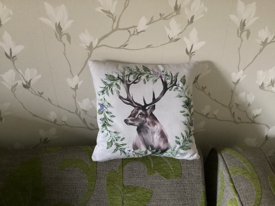 Cushion cover 33cm x 33cm, Christmas Stag, zipper cushion cover, Christmas.