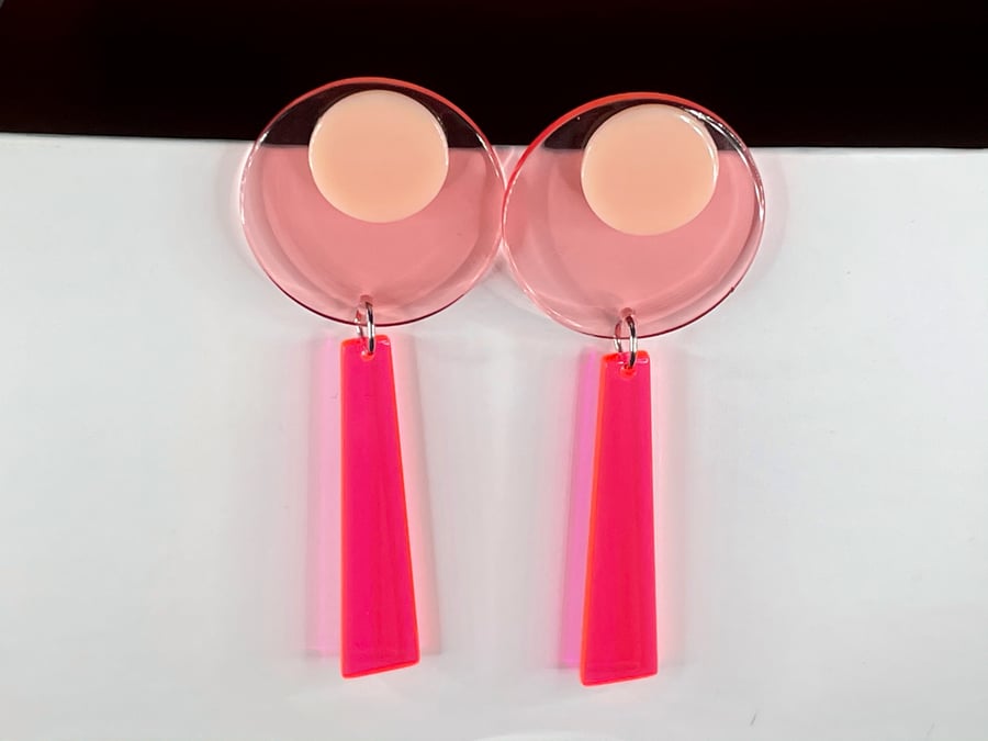PINK PERSPEX EARRINGS neon trend statement