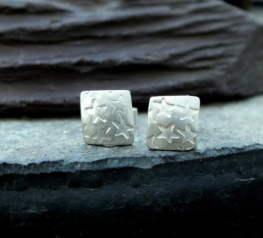 Silver stud earrings, simplistic range, silver studs