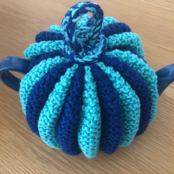 Retro Tea Cosy, Cozy In Navy and Blue Four To Six Cup (R864)
