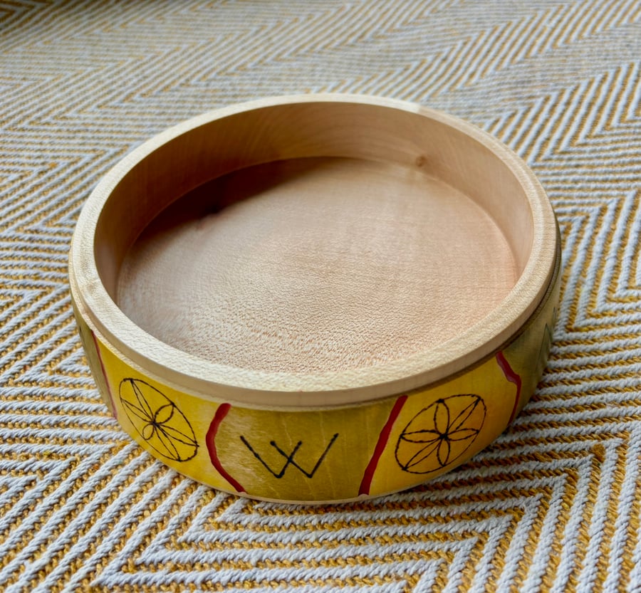 Bowl with witch marks