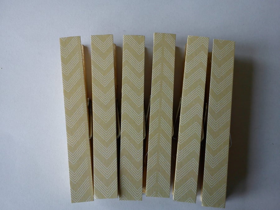 Mustard chevron magnetic pegs fridge magnets memo peg