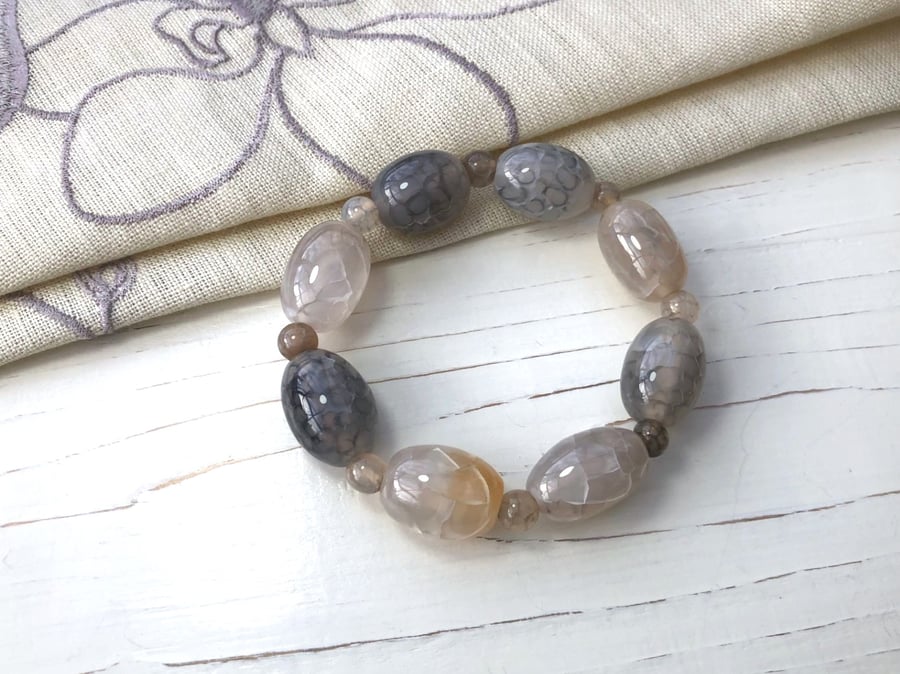 Web Agate Beaded Elasticated Bracelet. Very Delicate. 