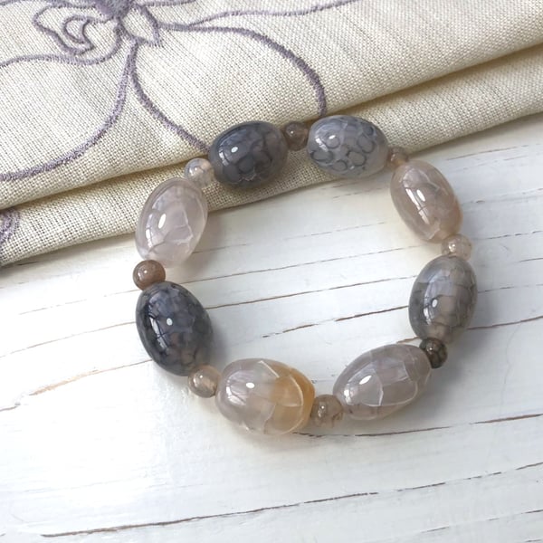 Web Agate Beaded Elasticated Bracelet. Very Delicate. 