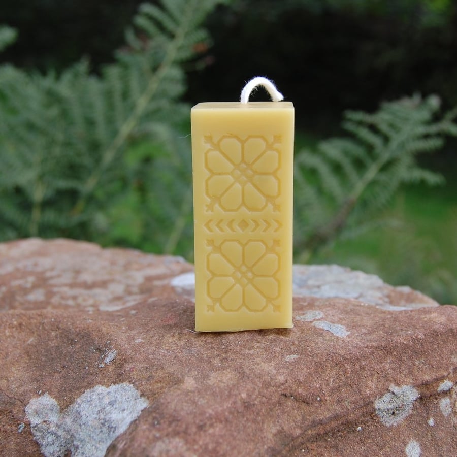 Wildflower Beeswax Pillar (7.5 cm) Hand Poured