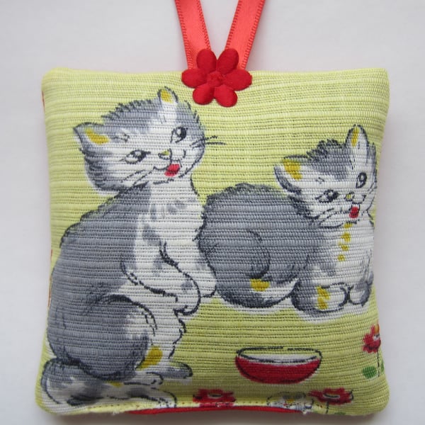 Vintage Cat Lavender Bag with Hanging Loop